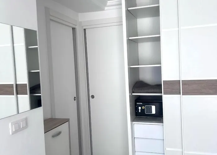 Апартаменти Relax 5 *